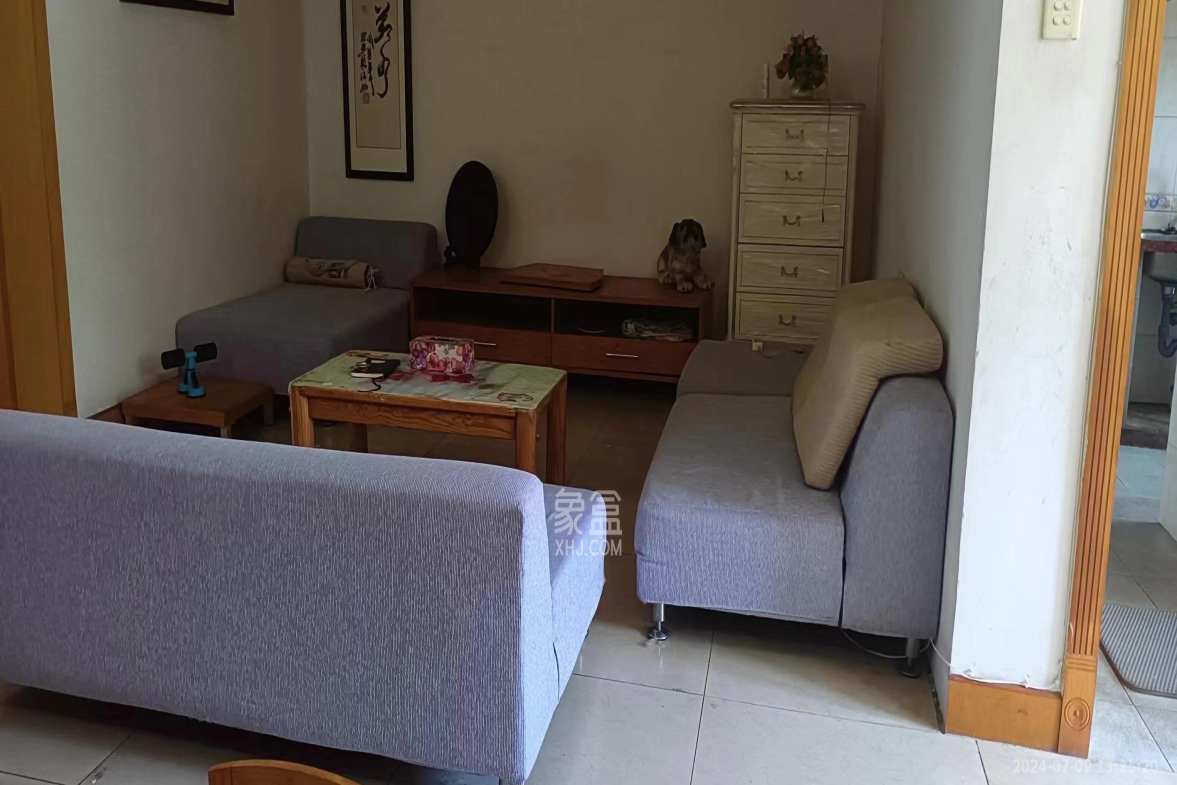 轻苑小区  2室2厅1卫    2200.0元/月室内图1