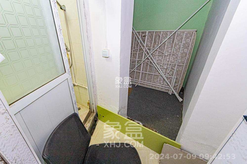 湘江世纪城湘江豪庭  4室2厅2卫   5000.00元/月室内图