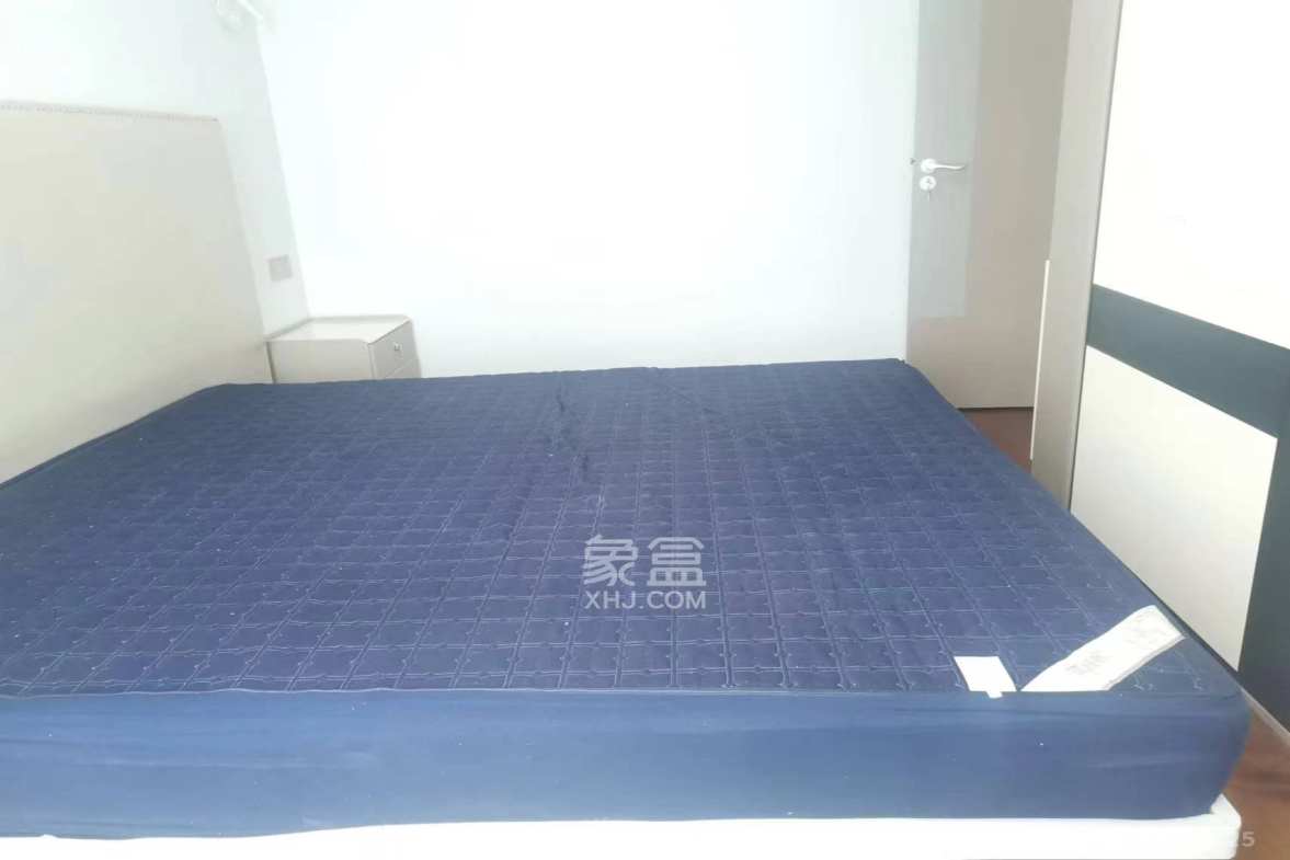 上园商住小区  3室2厅1卫    3400.0元/月室内图