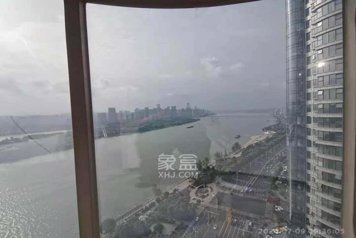 潮宗御苑  4室2厅2卫    7000.0元/月室内图