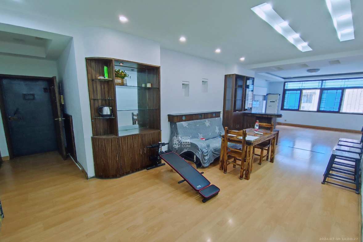 红旗区二片  4室2厅2卫    3600.0元/月 红旗区二片  4室2厅2卫    3600.0元/月室内图