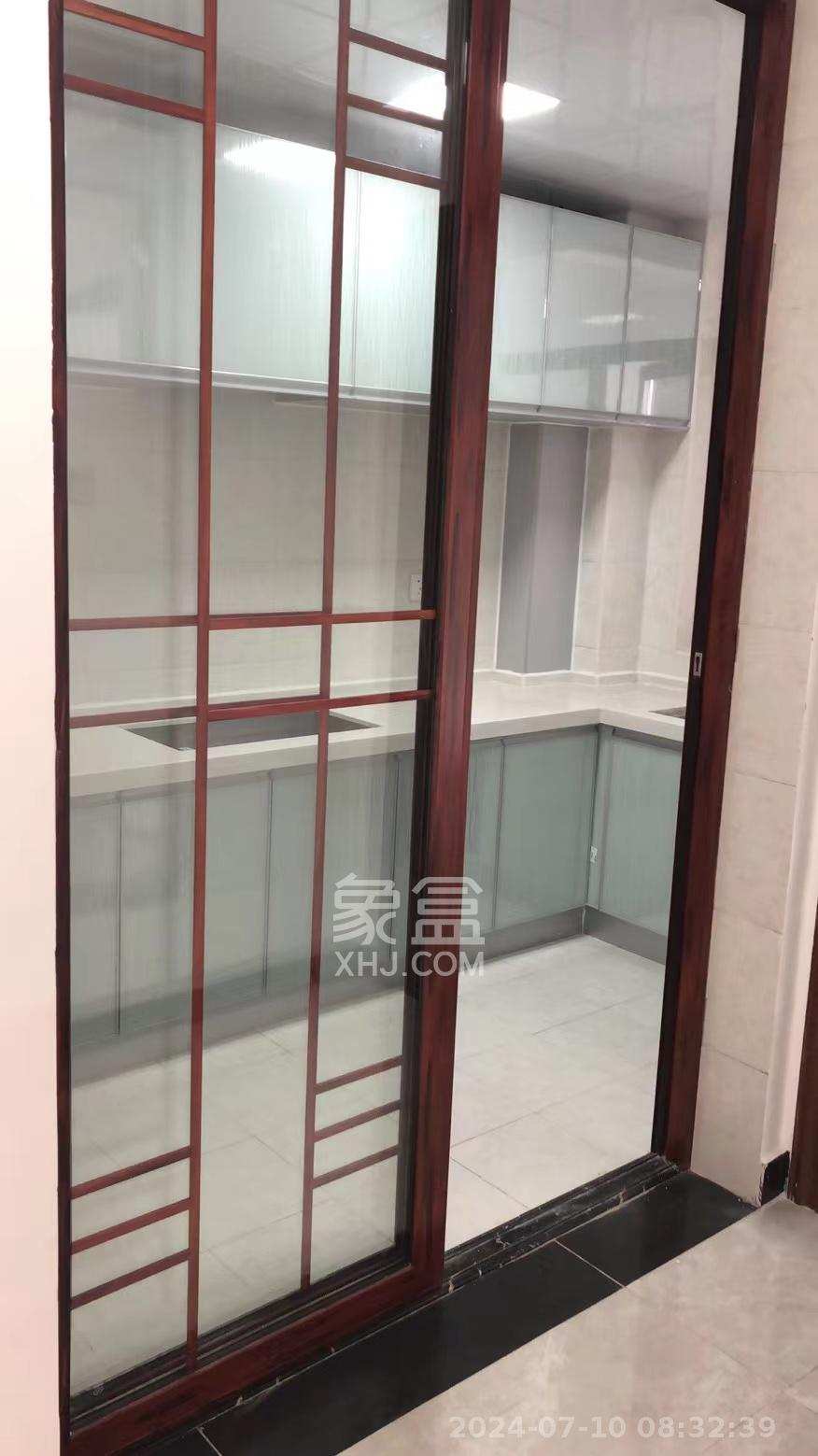 华晨国际公馆  3室1厅1卫    3500.0元/月室内图