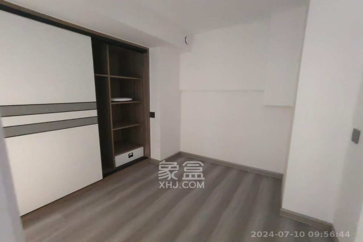 新长海D1站  1室0厅0卫    1600.0元/月室内图