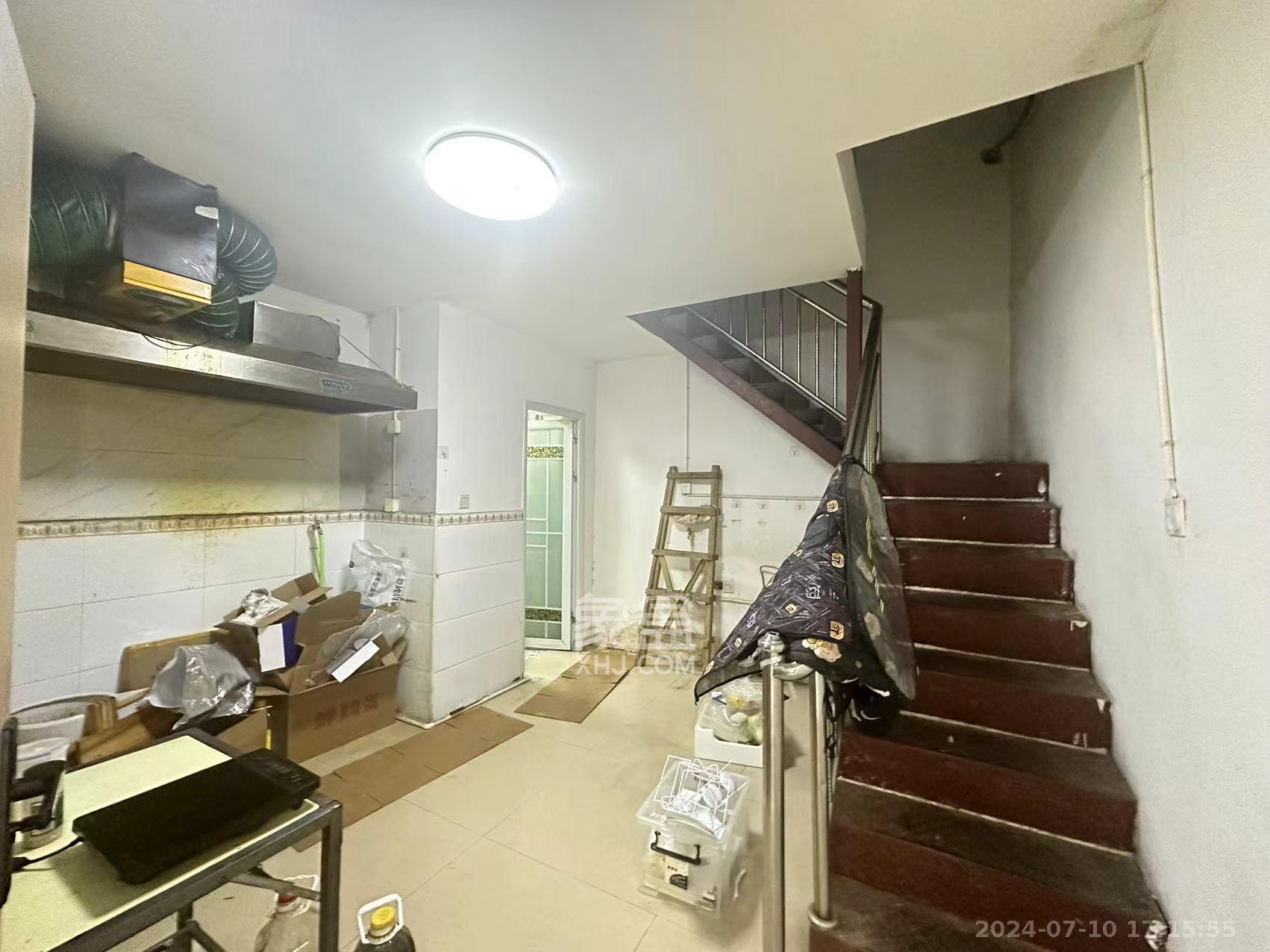 保利麓谷林语F区   60.0㎡      5500.0元/月室内图