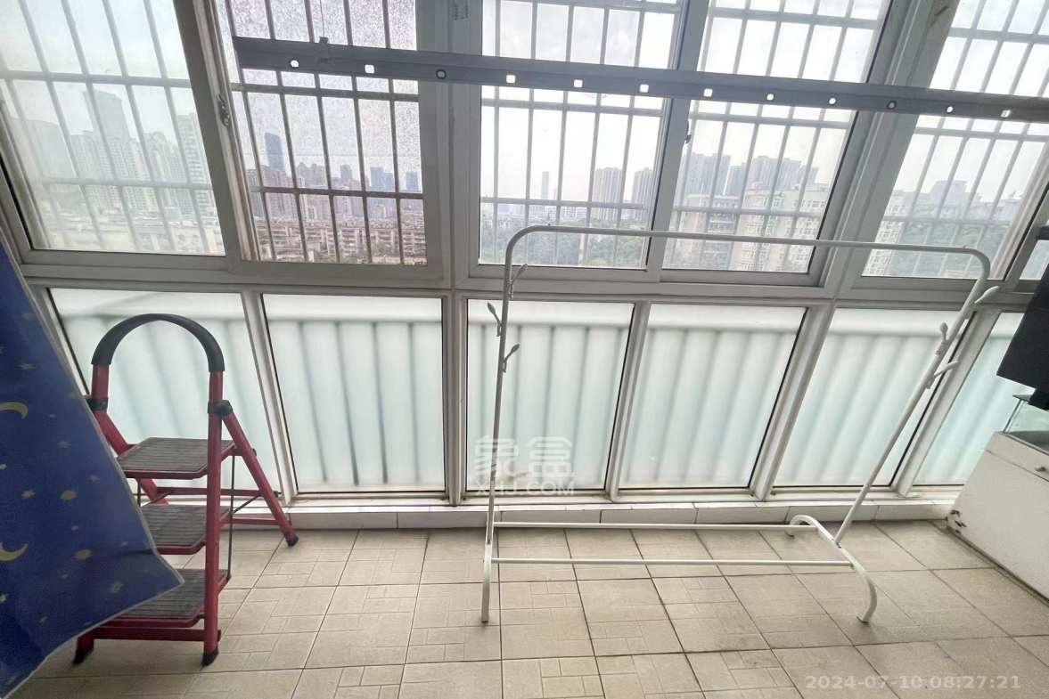 金碧文华  1室0厅0卫    2400.0元/月室内图