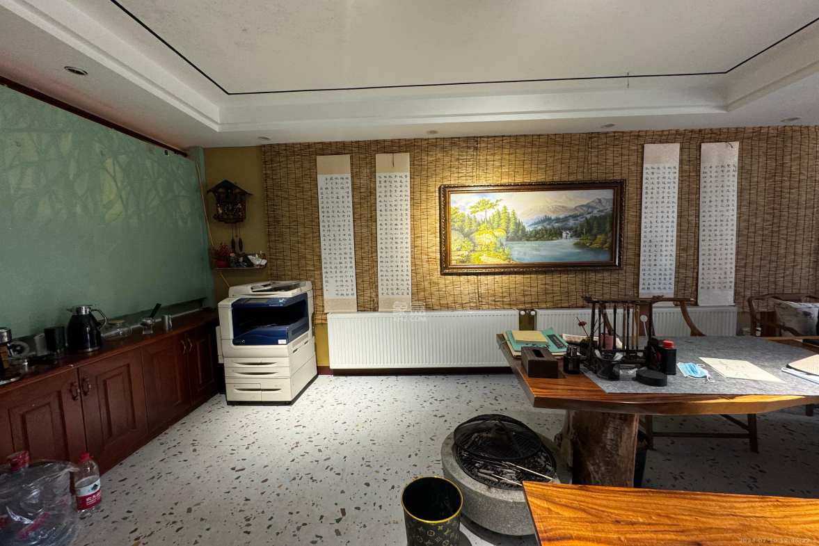 幸福里(幸福里一期)  4室2厅1卫    5000.0元/月 幸福里(幸福里一期)  4室2厅1卫    5000.0元/月室内图