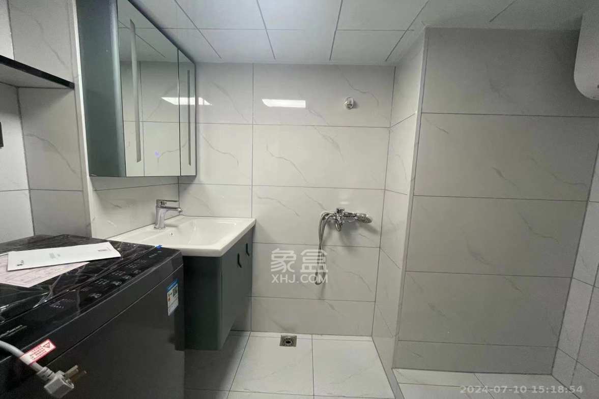 卓越江岸 2室1厅1卫 2400.0元/月 卓越江岸 2室1厅1卫 2400.0元/月室内图