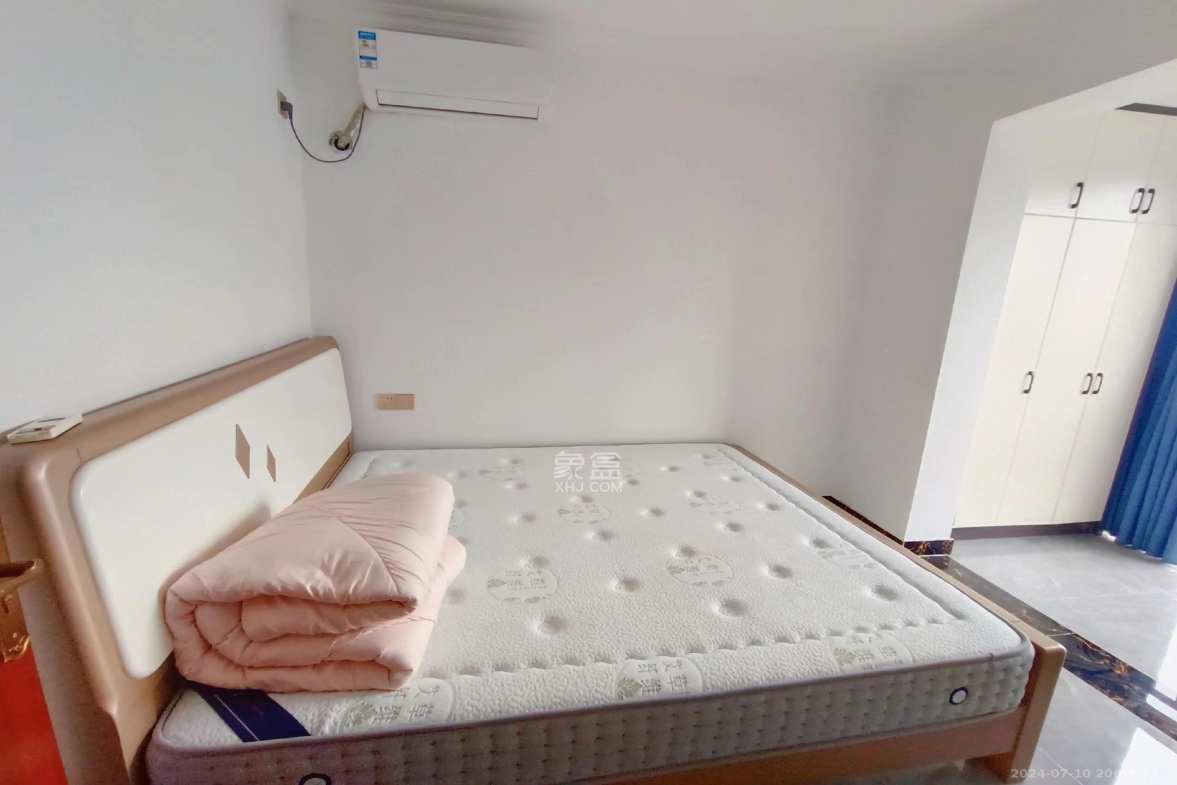 钱隆樽品(一、二、三期)  2室2厅1卫    2600.0元/月室内图