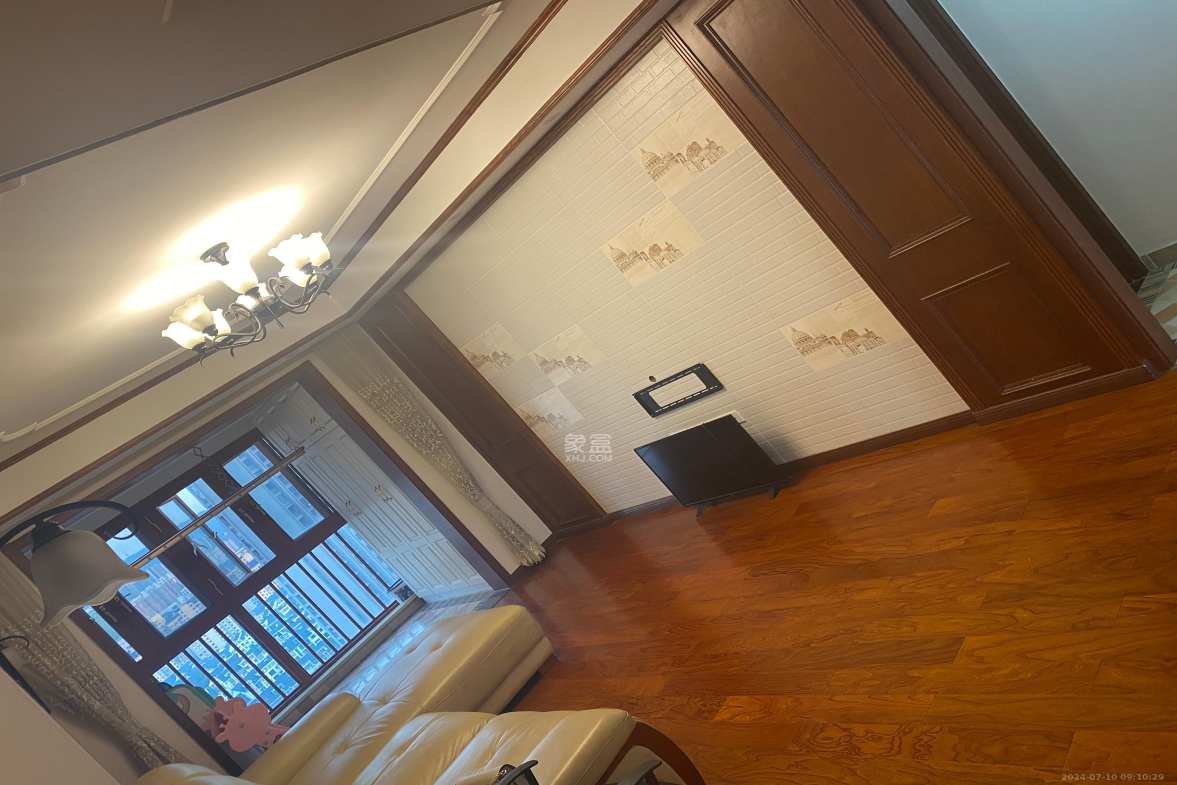 中交里城  3室2厅2卫    3800.0元/月室内图