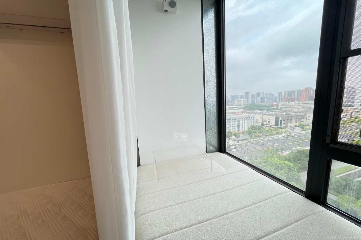 保利麓谷林语I区  1室0厅0卫    1700.0元/月室内图