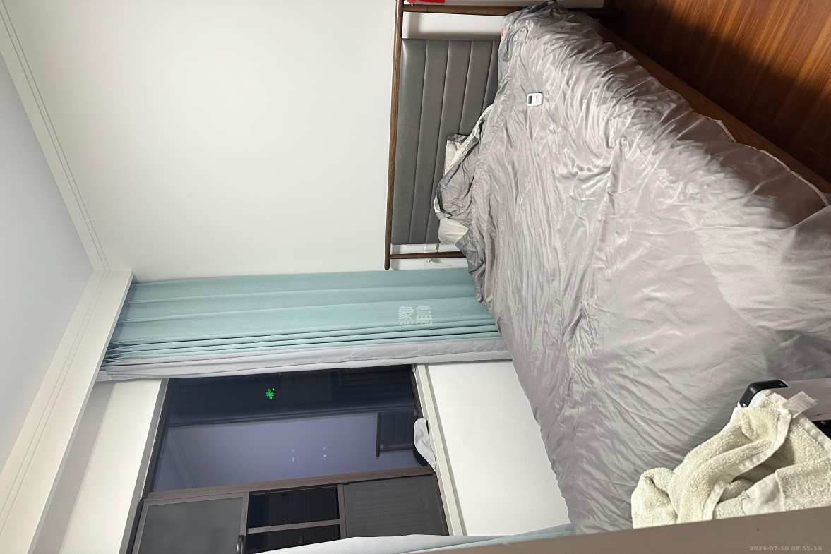 龙湖水晶郦城  3室2厅1卫    3250.0元/月室内图