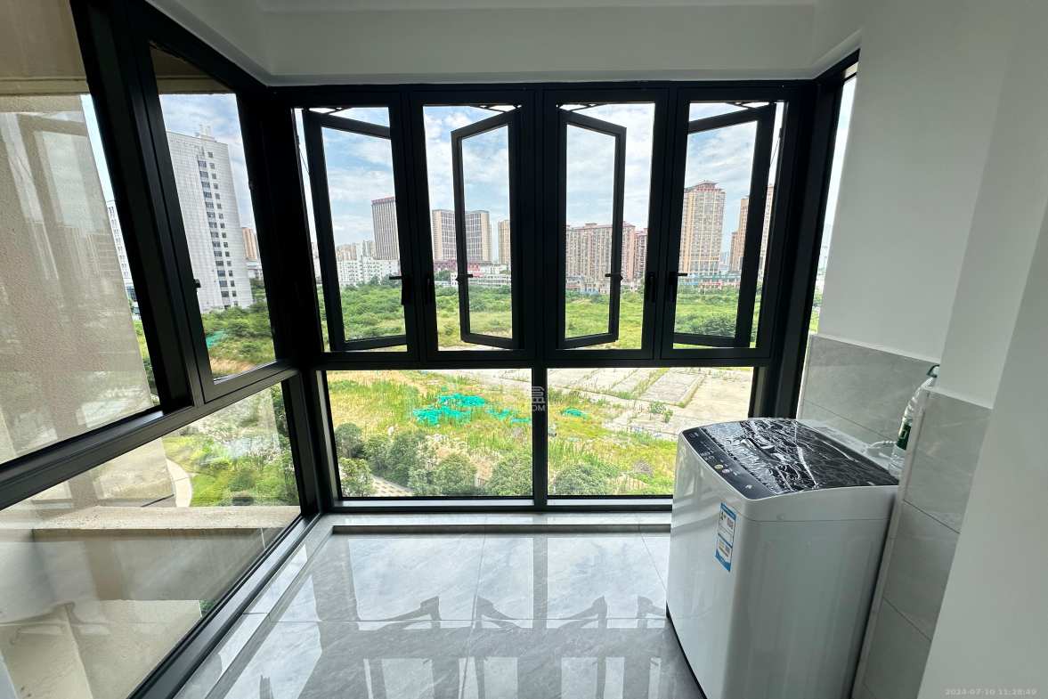 振业城四期  3室2厅2卫    3500.0元/月室内图