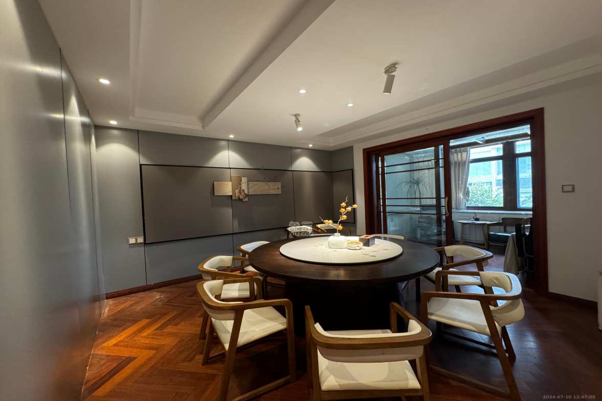 幸福里(幸福里一期)  4室2厅1卫    5000.0元/月 幸福里(幸福里一期)  4室2厅1卫    5000.0元/月室内图