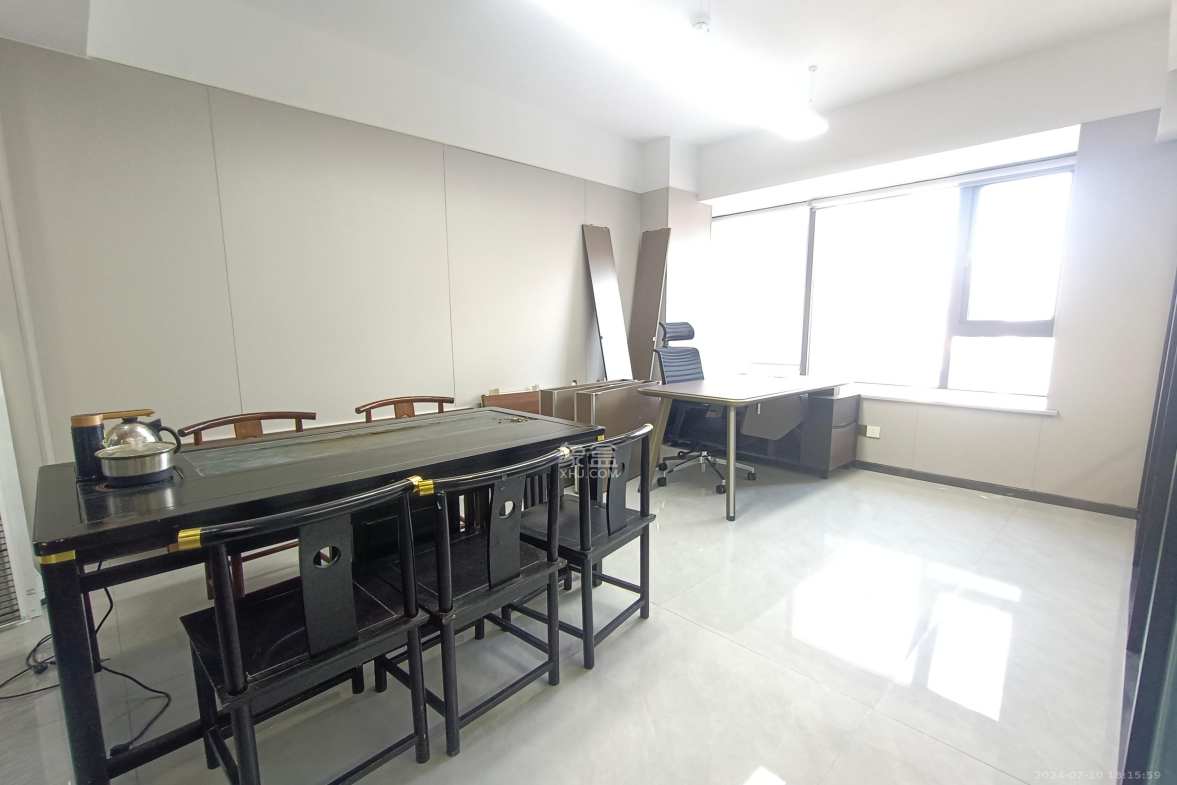 龙湖铂金岛  1室0厅0卫   17500.00元/月室内图1