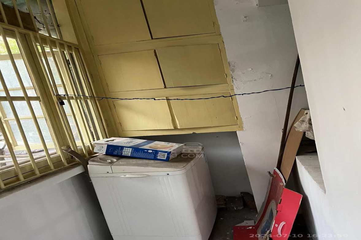 建宁新村 3室1厅1卫 700.0元/月 建宁新村 3室1厅1卫 700.0元/月室内图