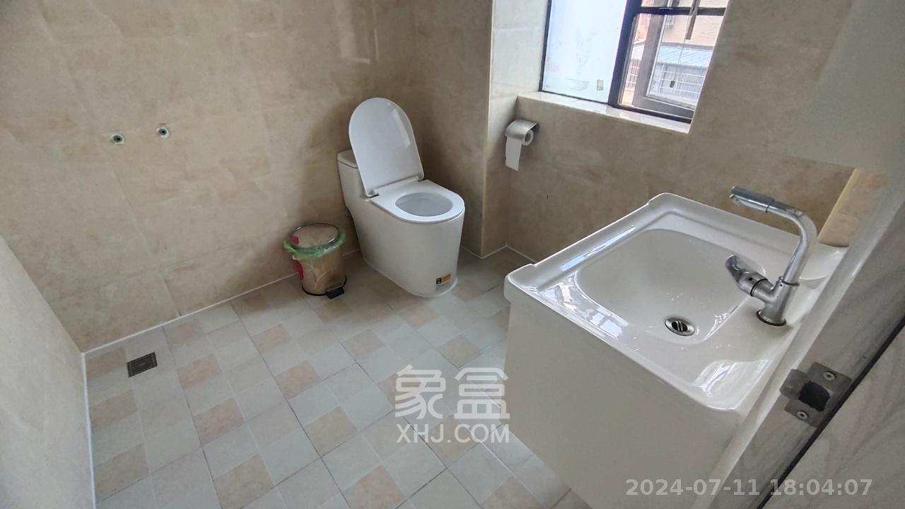 湘桥佳苑  4室2厅2卫    3500.0元/月室内图