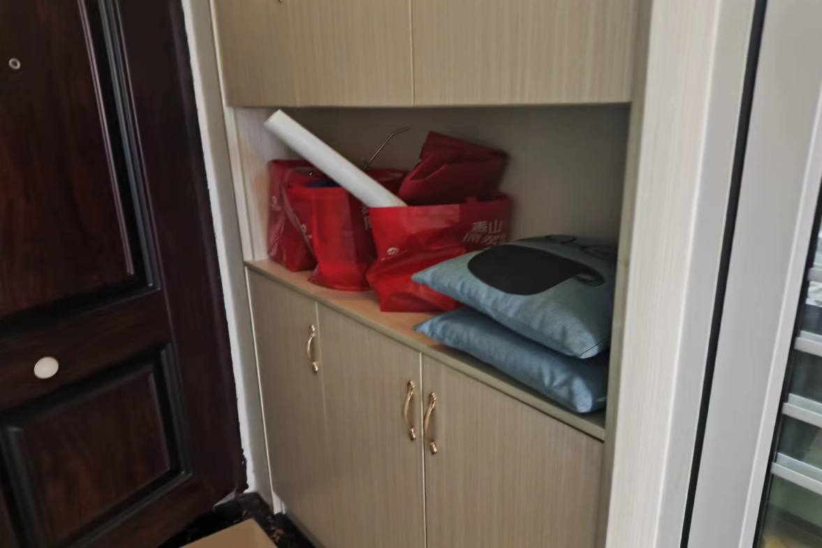 云顶上品  1室1厅1卫   1100.00元/月室内图