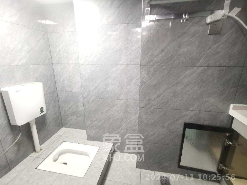 长房时代小镇  1室1厅1卫    2200.0元/月室内图