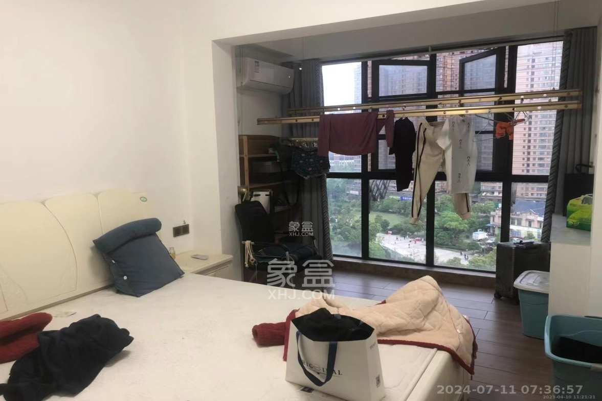 德润小区(丰升德润小区) 3室2厅2卫 3200.0元/月 德润小区(丰升德润小区) 3室2厅2卫 3200.0元/月室内图