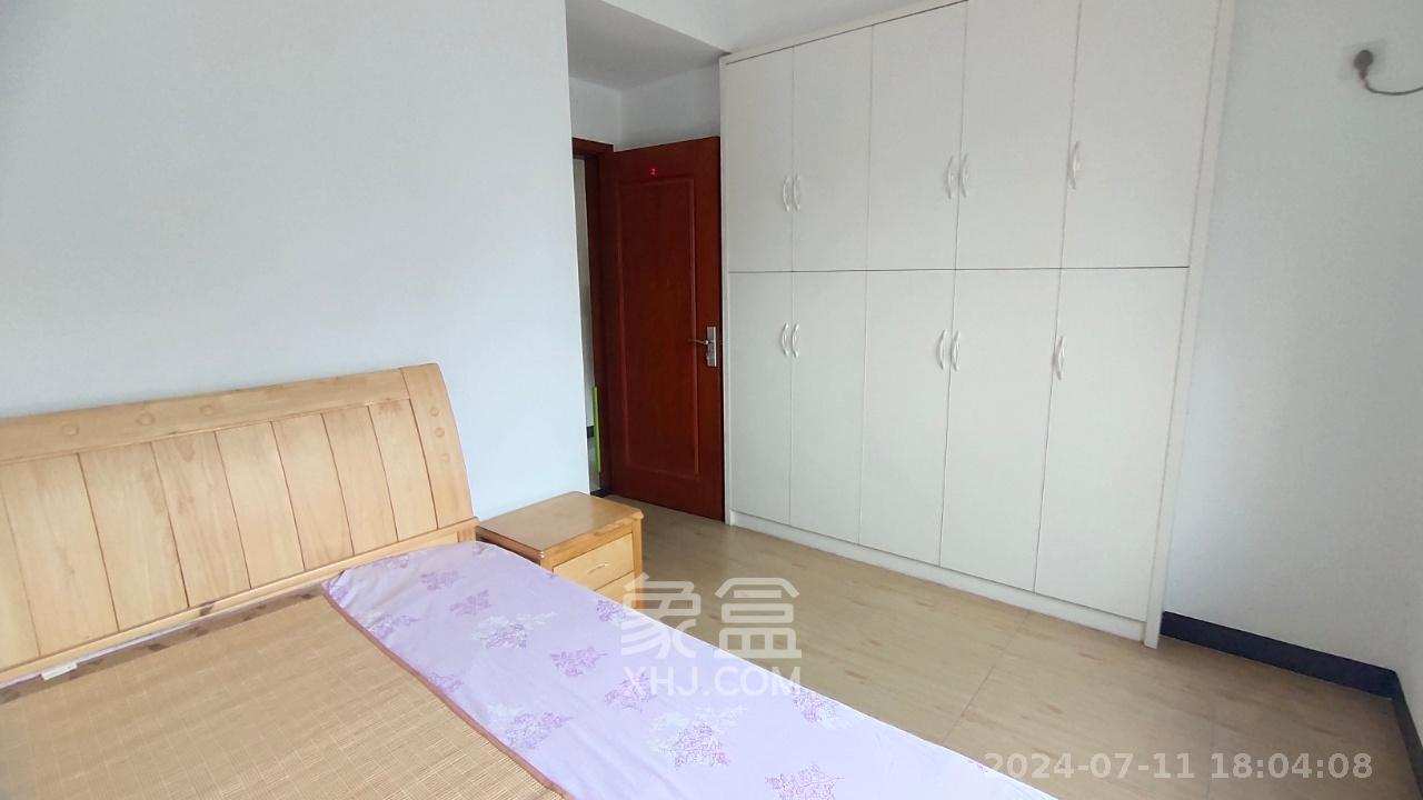 湘桥佳苑  4室2厅2卫    3500.0元/月室内图