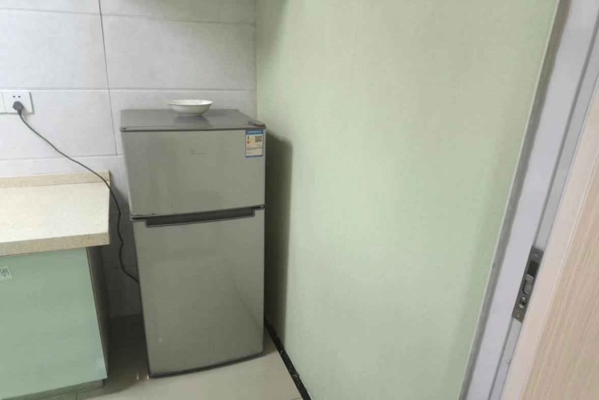 云顶上品  1室1厅1卫   1100.00元/月室内图