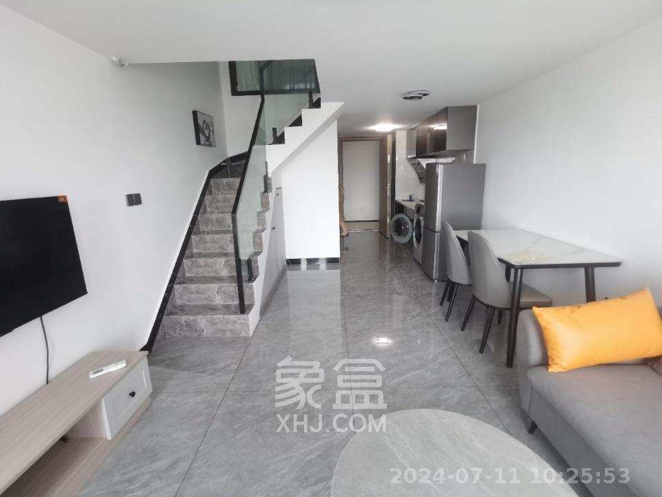 长房时代小镇  1室1厅1卫    2200.0元/月室内图