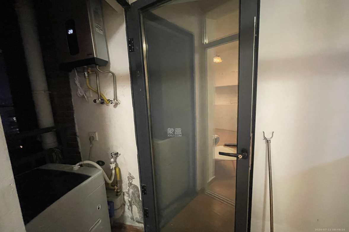 广泰锦苑  1室0厅0卫    1400.0元/月室内图