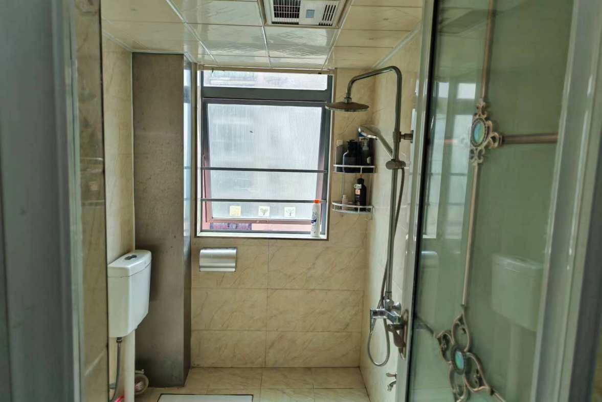 鹏利广场  2室2厅1卫   1800.00元/月室内图