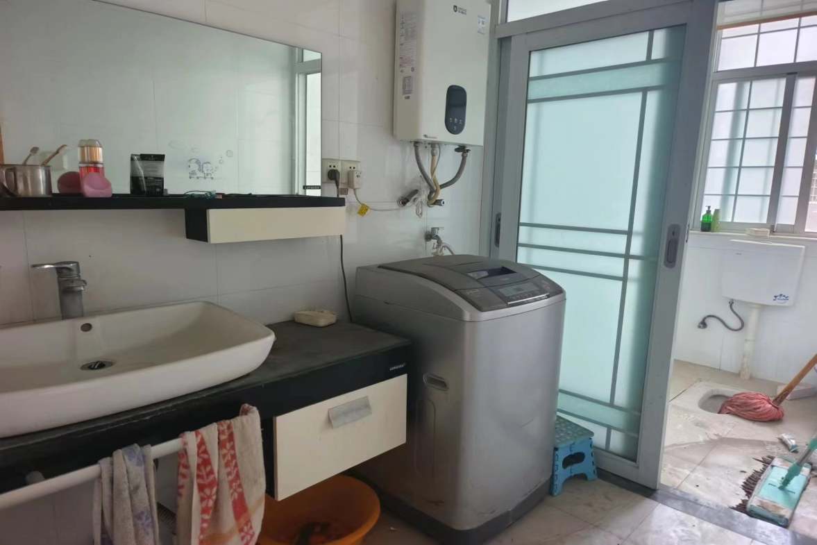 丽景港湾  5室2厅3卫   58.00万室内图
