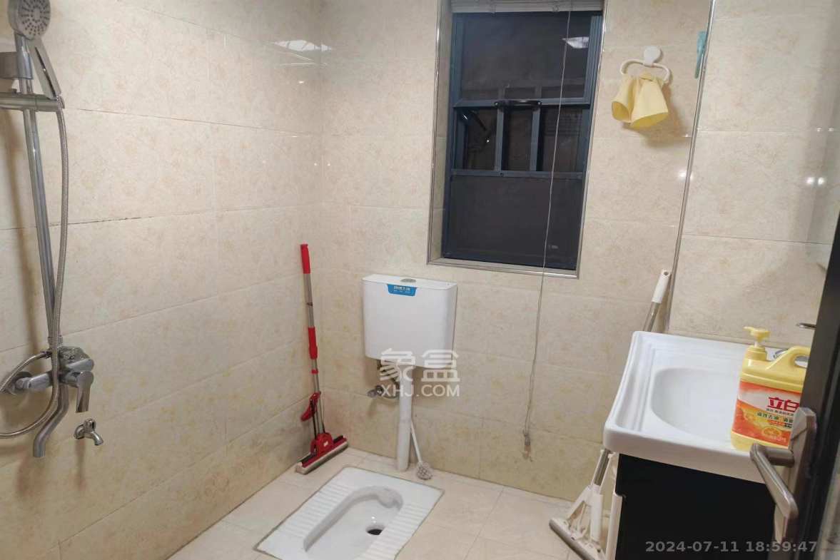 长房梅溪香山  3室2厅1卫    3300.0元/月室内图