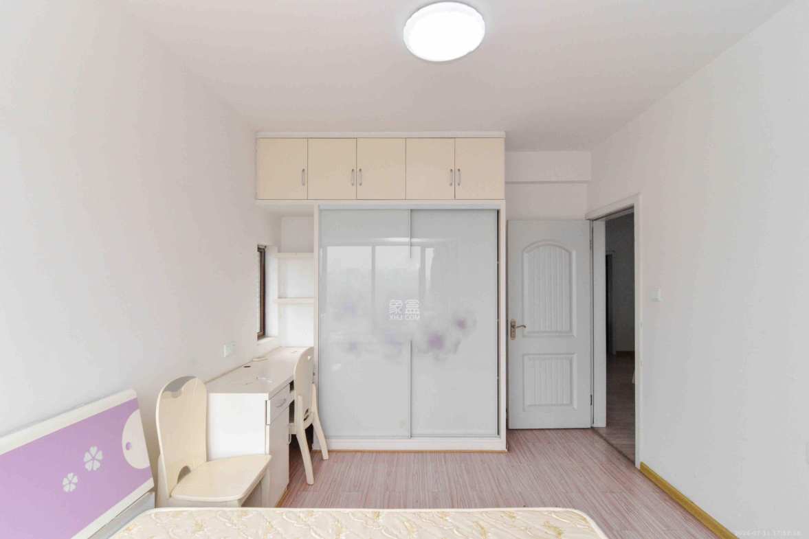 高信向日葵  2室2厅1卫    2400.0元/月室内图