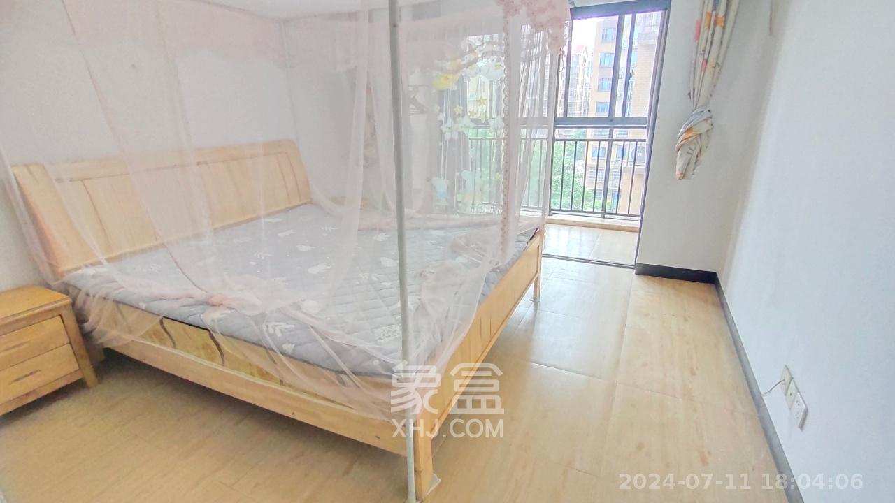 湘桥佳苑  4室2厅2卫    3500.0元/月室内图