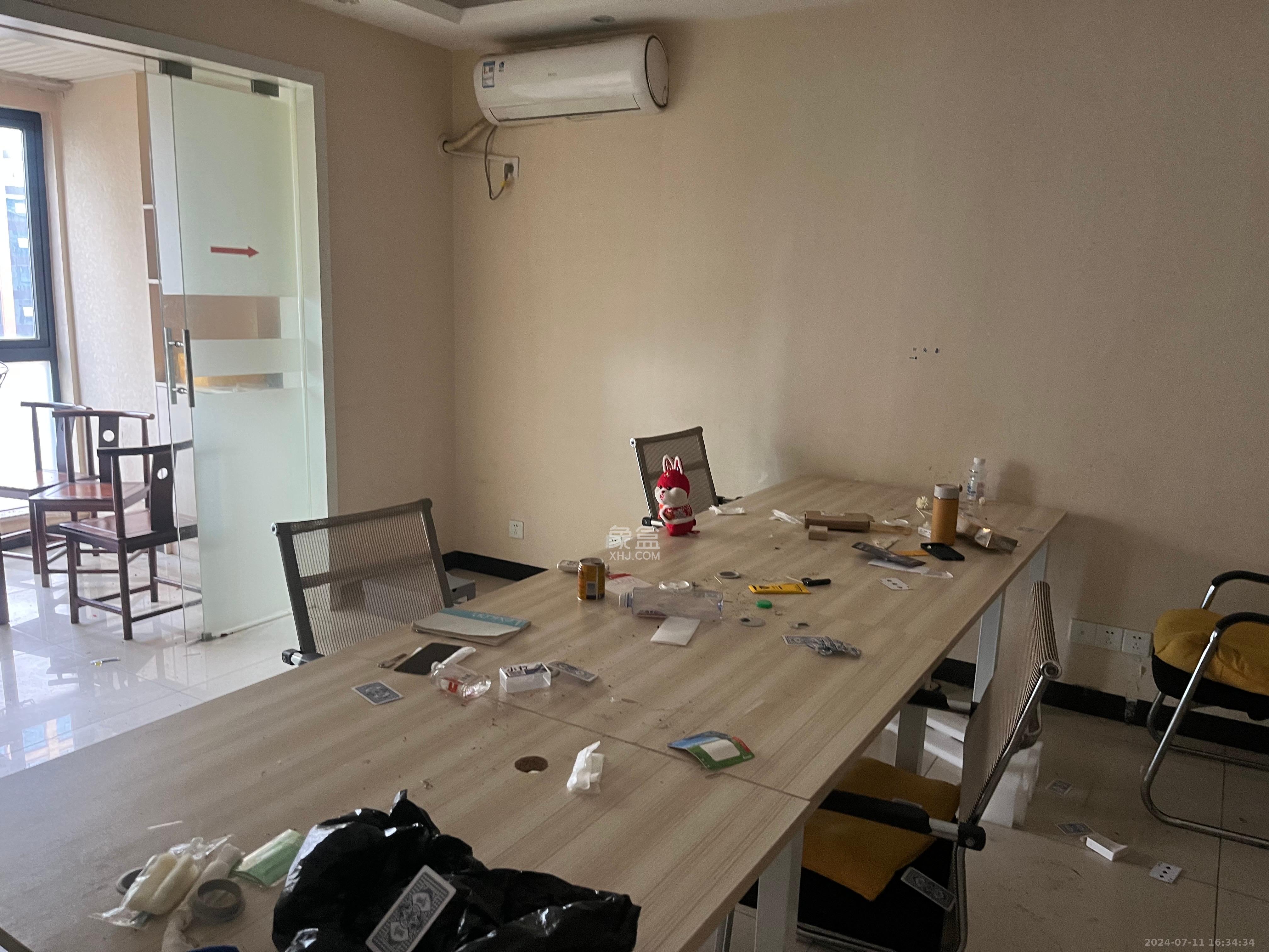 德思勤城市广场（宝格丽公寓）   100.0㎡      4000.0元/月室内图