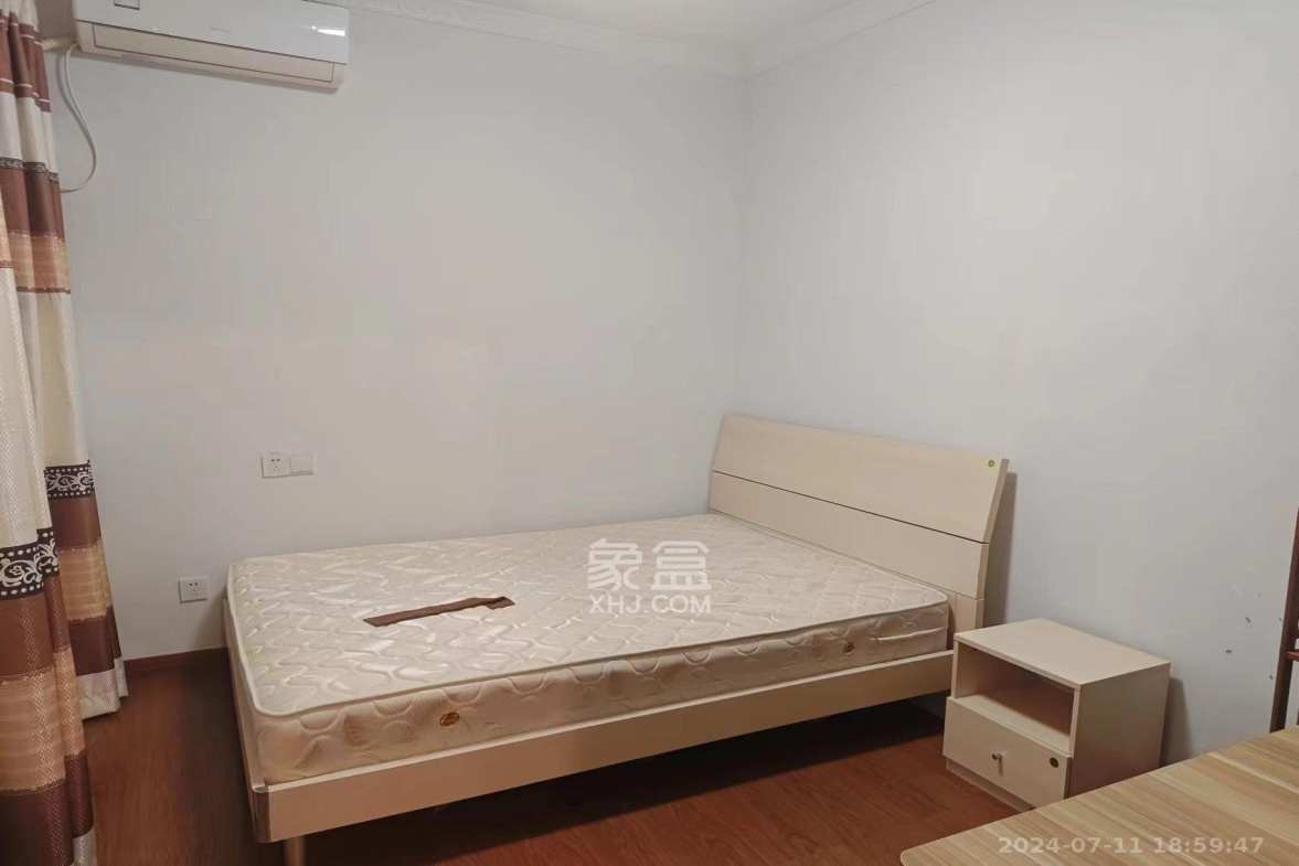 长房梅溪香山  3室2厅1卫    3300.0元/月室内图