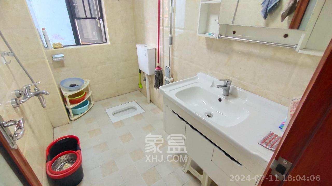 湘桥佳苑  4室2厅2卫    3500.0元/月室内图