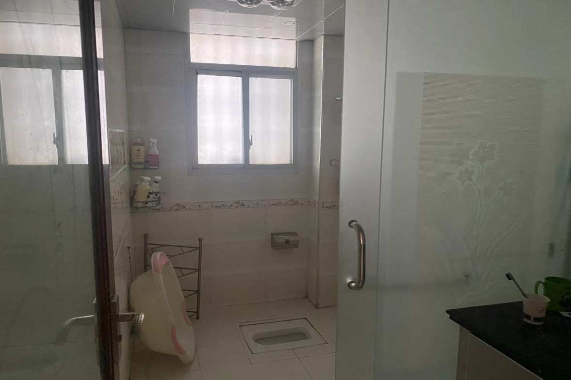 龙庭贵筑  3室2厅1卫    2000.0元/月室内图