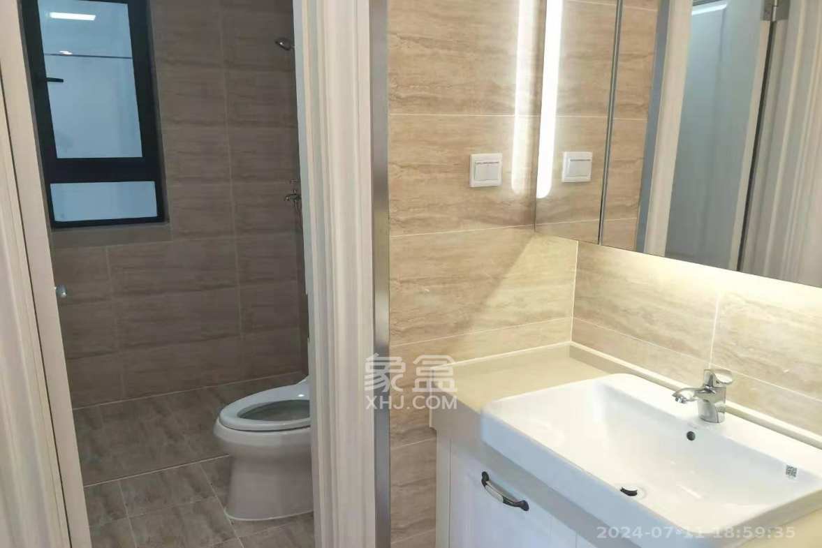 万科魅力之城观澜里  3室2厅2卫    2400.0元/月室内图