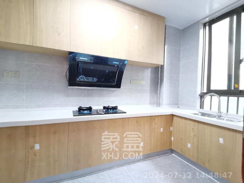 金茂梅溪湖  4室2厅2卫   4600.00元/月室内图
