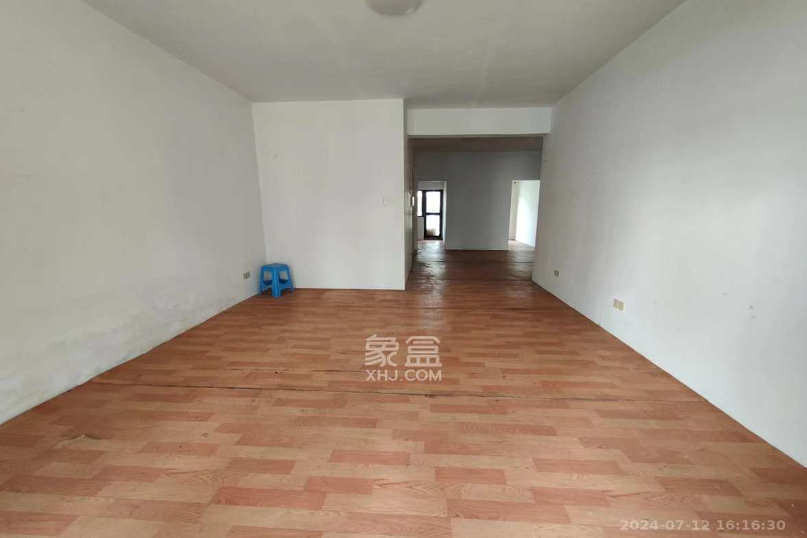 鑫远湘府华城  3室2厅1卫    2600.0元/月室内图