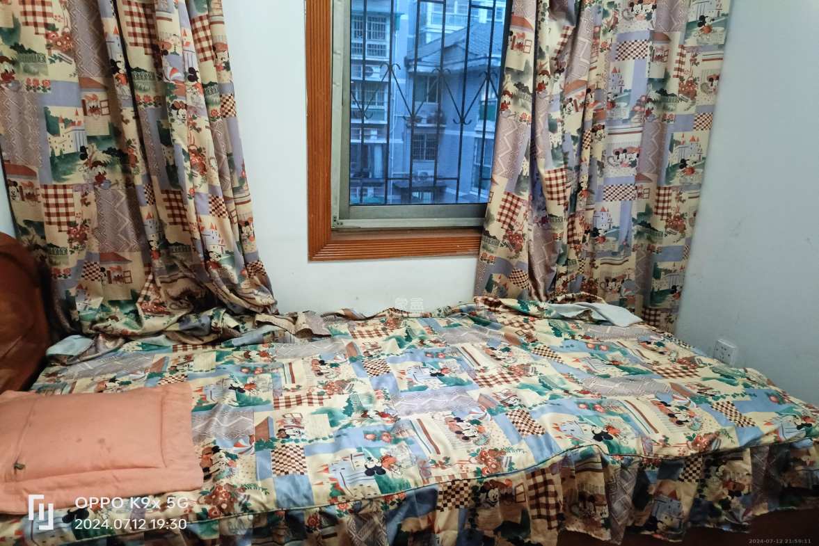 武警宿舍  3室2厅1卫    2200.0元/月室内图