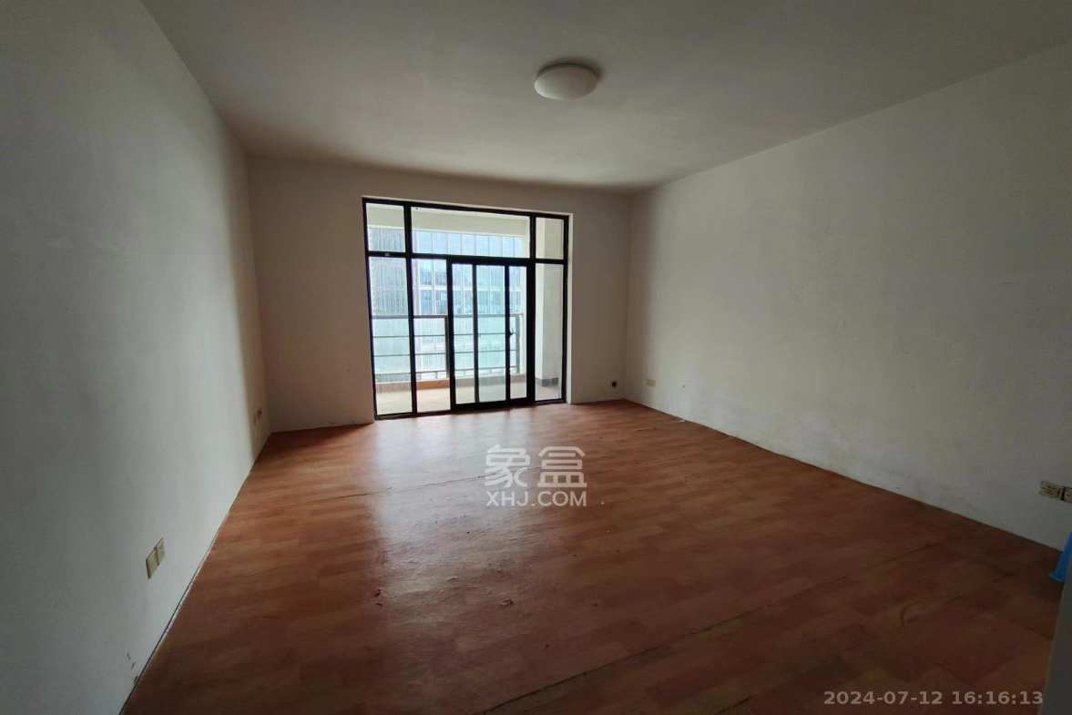 鑫远湘府华城  3室2厅1卫    2600.0元/月室内图1