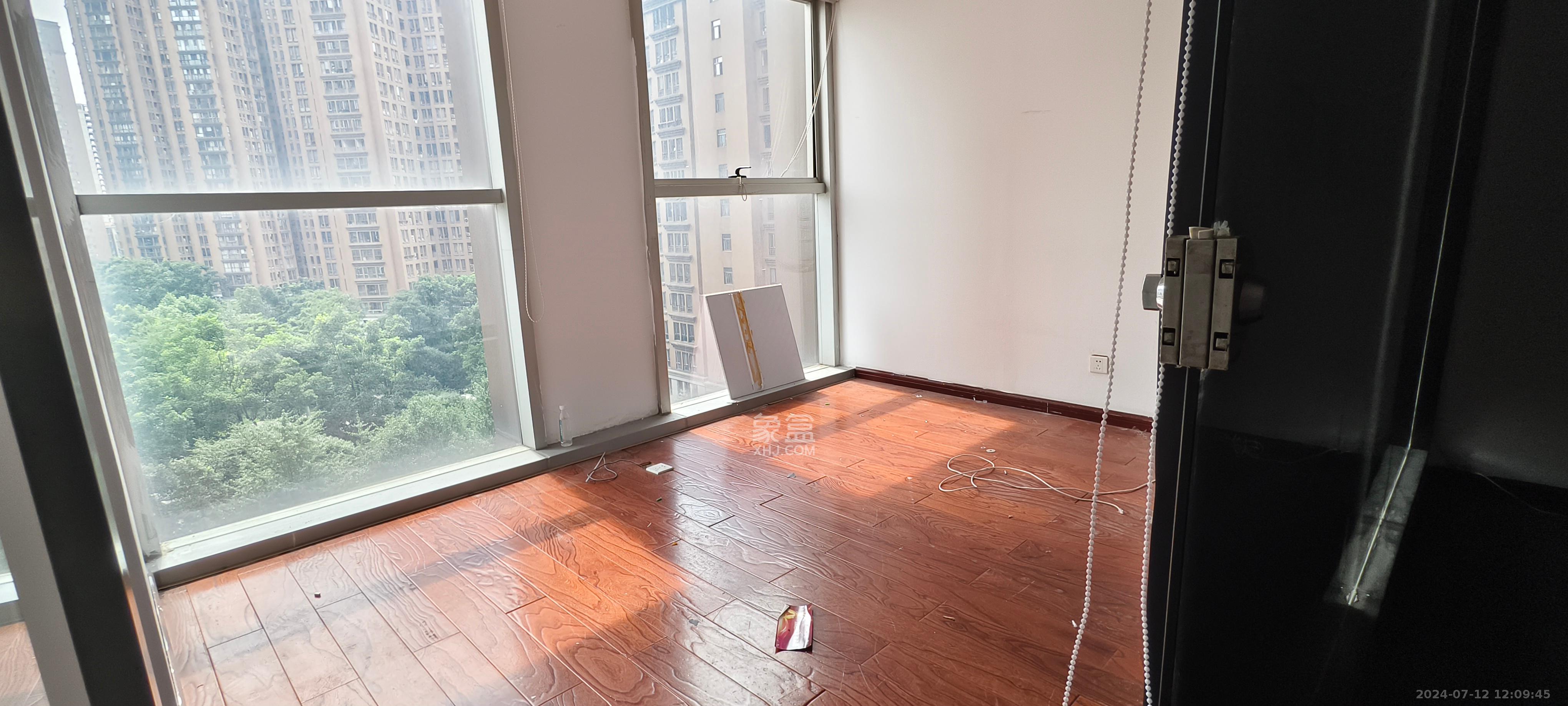 商会大厦   103.55㎡     11000.00元/月