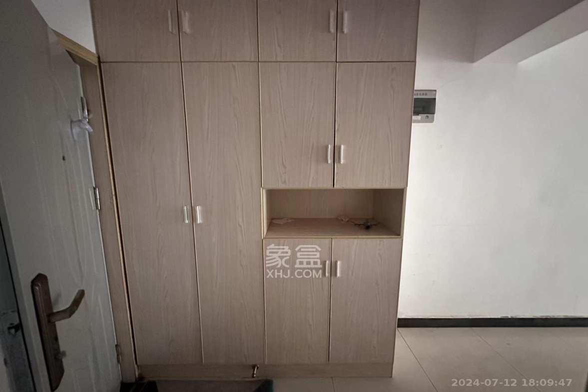 怡海星城  1室1厅1卫    800.0元/月室内图