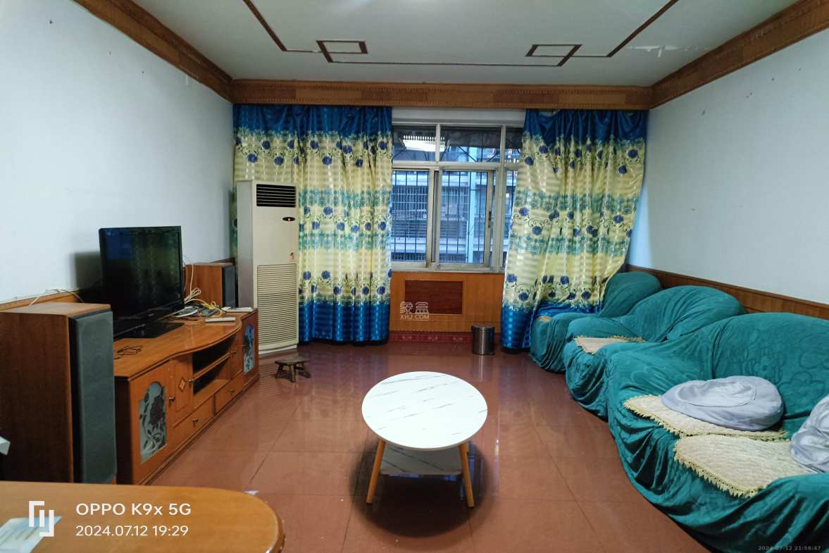 武警宿舍  3室2厅1卫    2200.0元/月室内图1