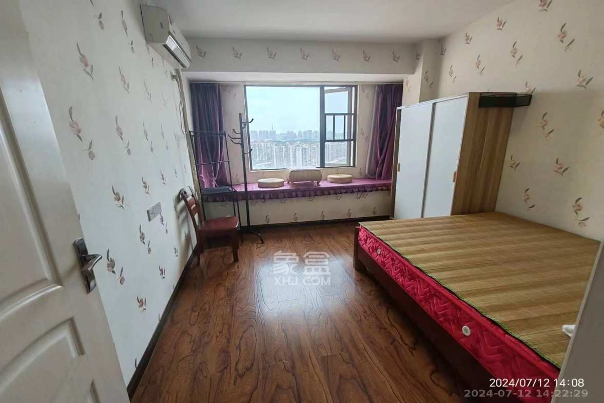兴旺双铁城  2室2厅1卫    2400.0元/月室内图