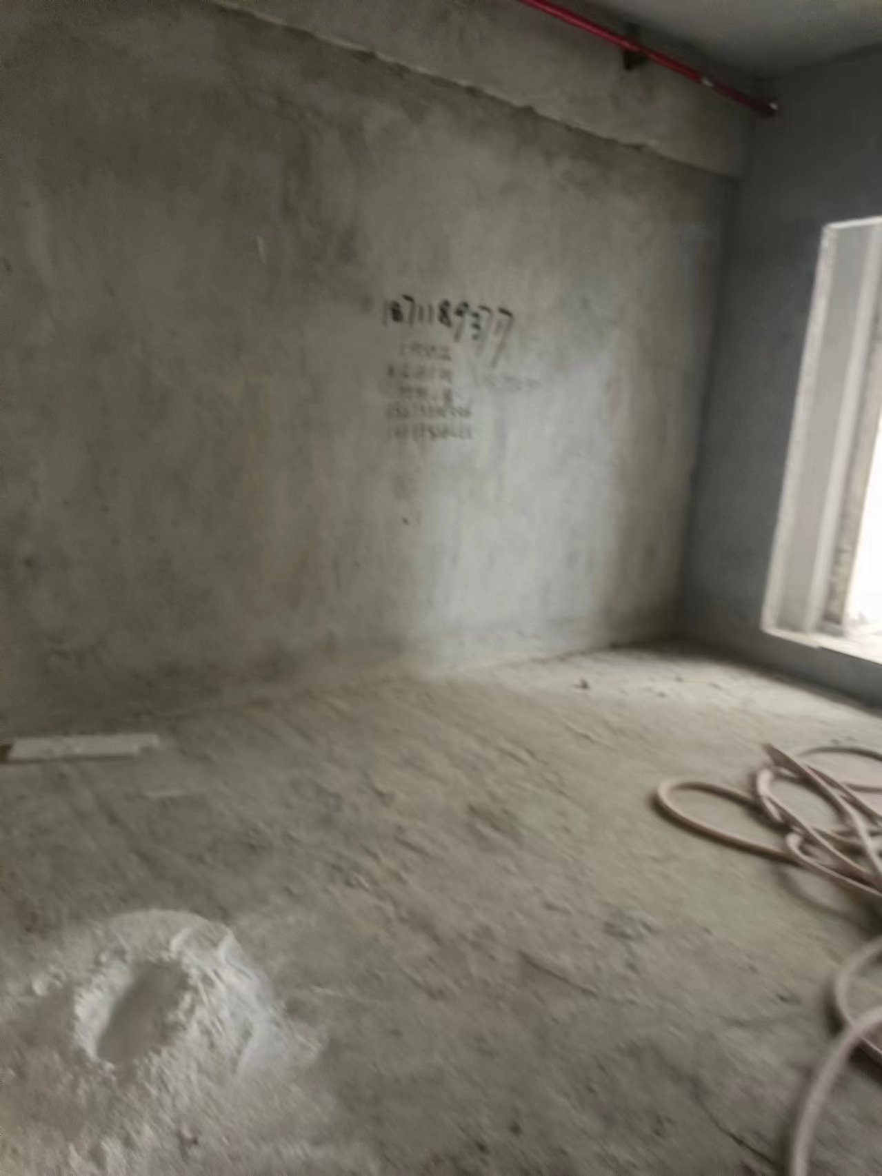 吉泰领寓  1室2厅2卫    30.0万