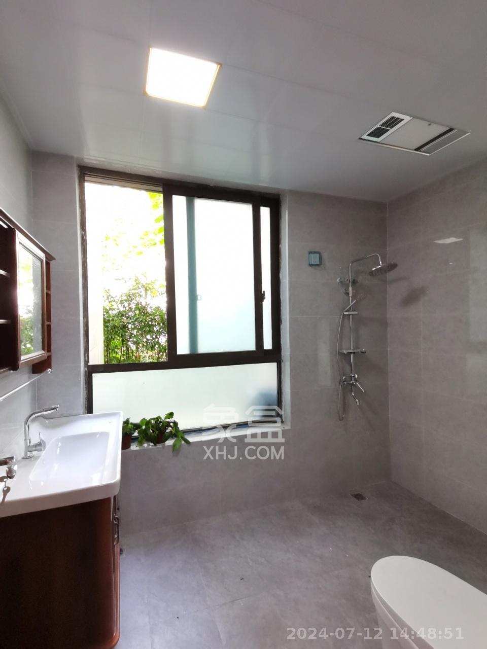 金茂梅溪湖  4室2厅2卫   4600.00元/月室内图