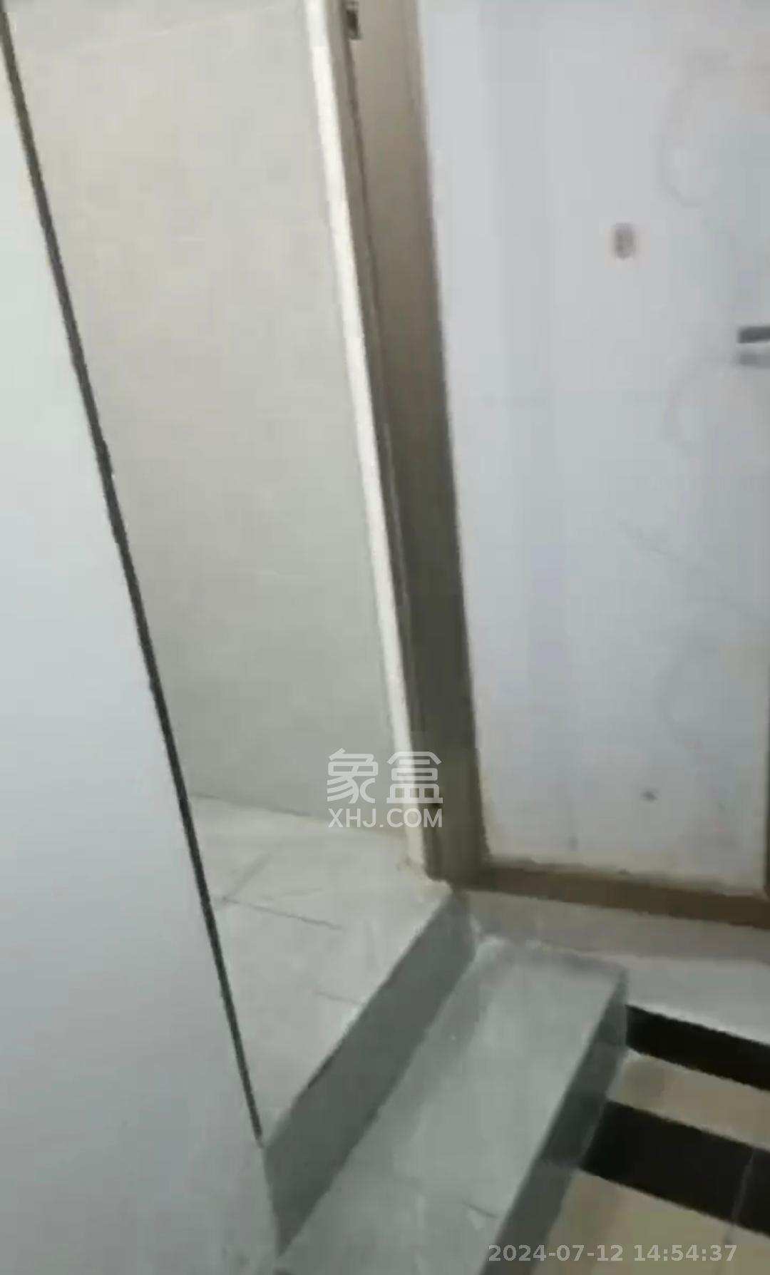 赤岗冲住宅楼（三合公寓）  3室2厅1卫   1700.00元/月室内图