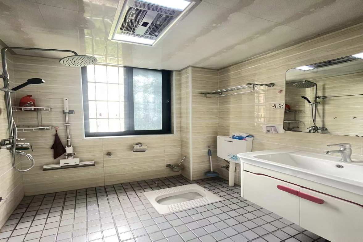 衡阳名郡  3室2厅1卫   2200.00元/月室内图