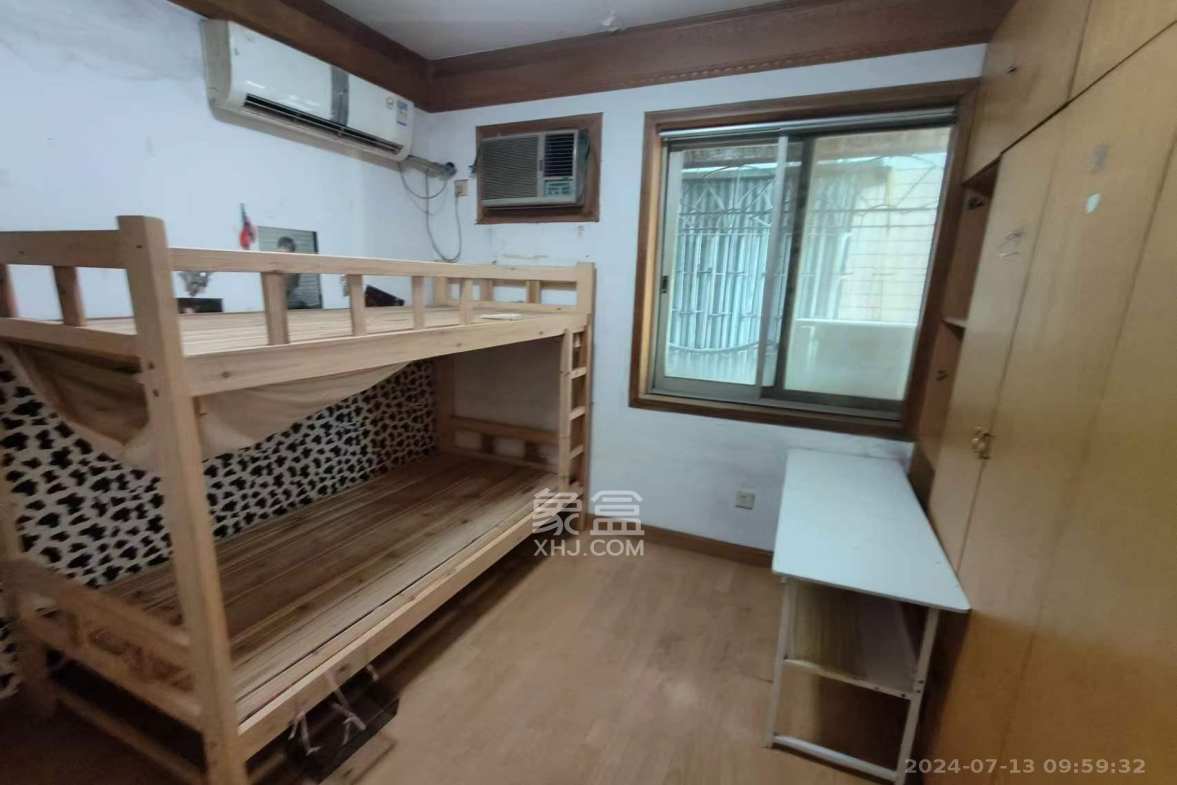 南天花园  3室2厅2卫   2300.00元/月室内图